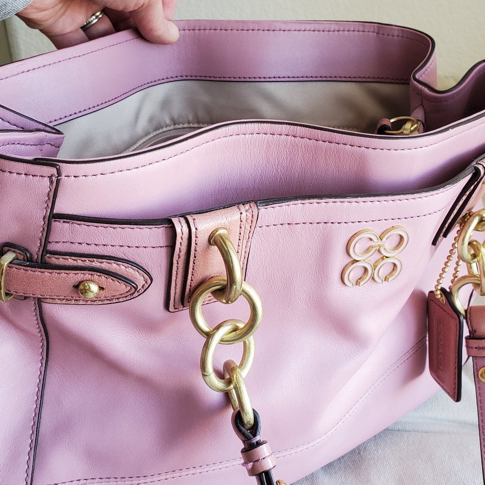 COACH bag-pink, LIKE NEW